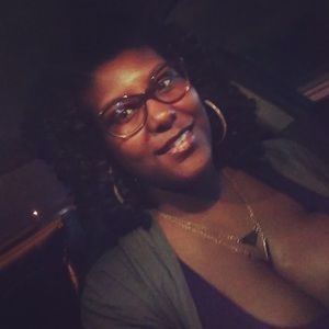 Meet your Posher, Robyn